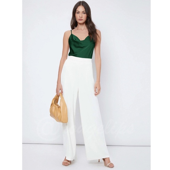 Green Glamorous Cowl Neck Spaghetti Straps Camisole Top Cami, Draped - Picture 6 of 10